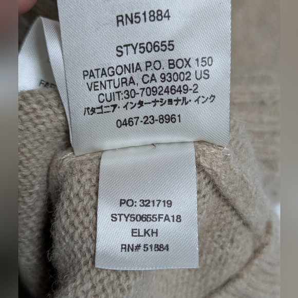 Patagonia Heathered Gray Crew Neck Sweater - Picture 12 of 12